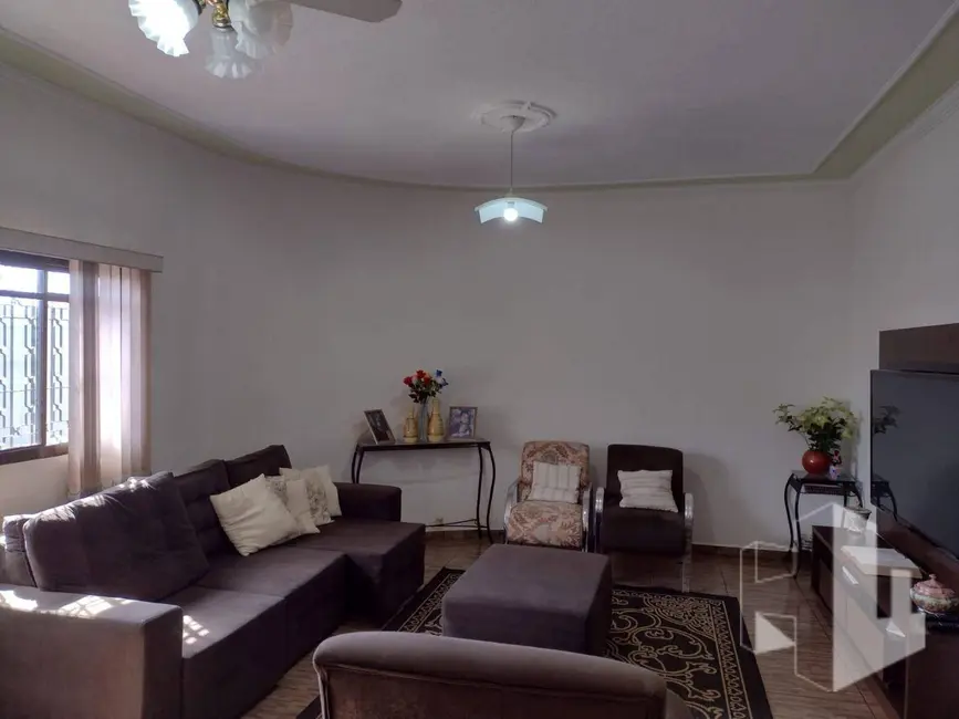 Foto 2 de Casa com 3 quartos à venda, 175m2 em Jardim Nova Jaú, Jau - SP