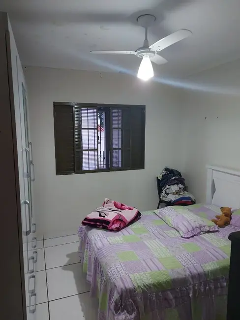Foto 4 de Casa com 4 quartos à venda, 176m2 em Vila Industrial, Jau - SP