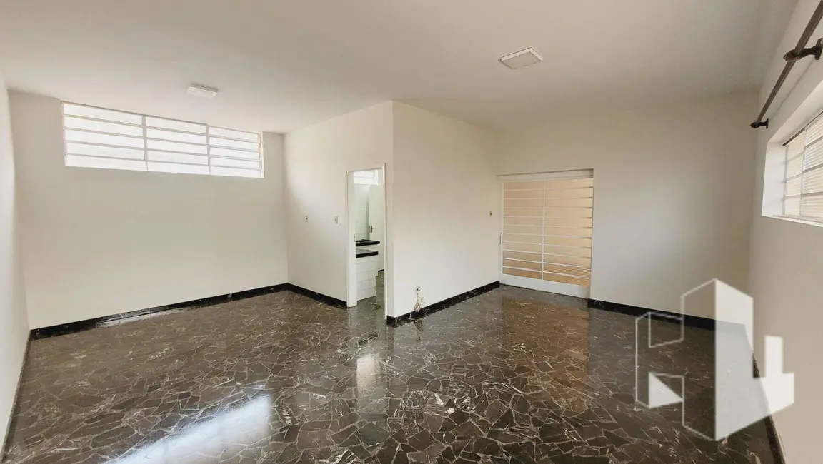 Foto 8 de Casa com 4 quartos para alugar, 250m2 em Vila Santa Terezinha, Jau - SP