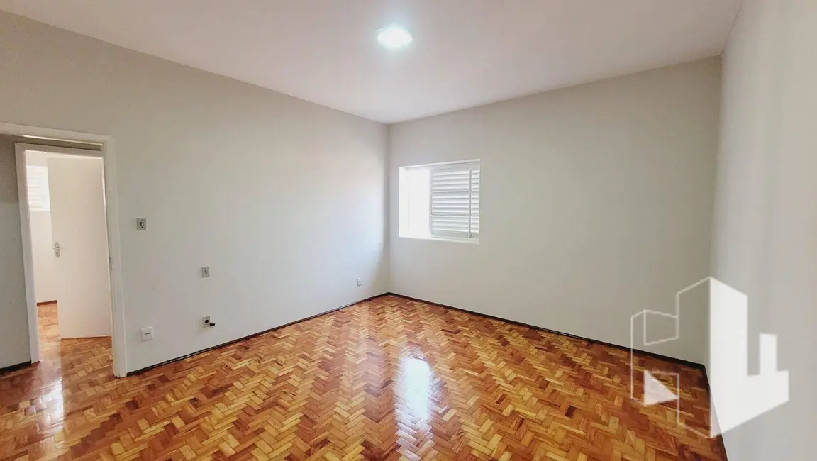 Foto 5 de Casa com 4 quartos para alugar, 250m2 em Vila Santa Terezinha, Jau - SP