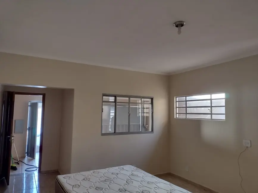 Foto 2 de Casa com 2 quartos à venda, 140m2 em Jardim Sempre Verde, Jau - SP