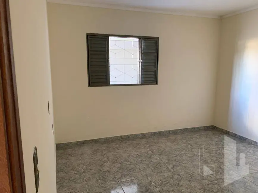 Foto 7 de Casa com 1 quarto para alugar, 150m2 em Jardim Pedro Ometto, Jau - SP