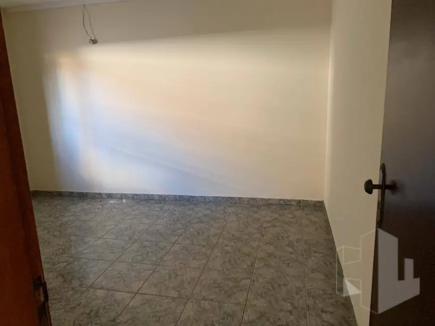Foto 6 de Casa com 1 quarto para alugar, 150m2 em Jardim Pedro Ometto, Jau - SP