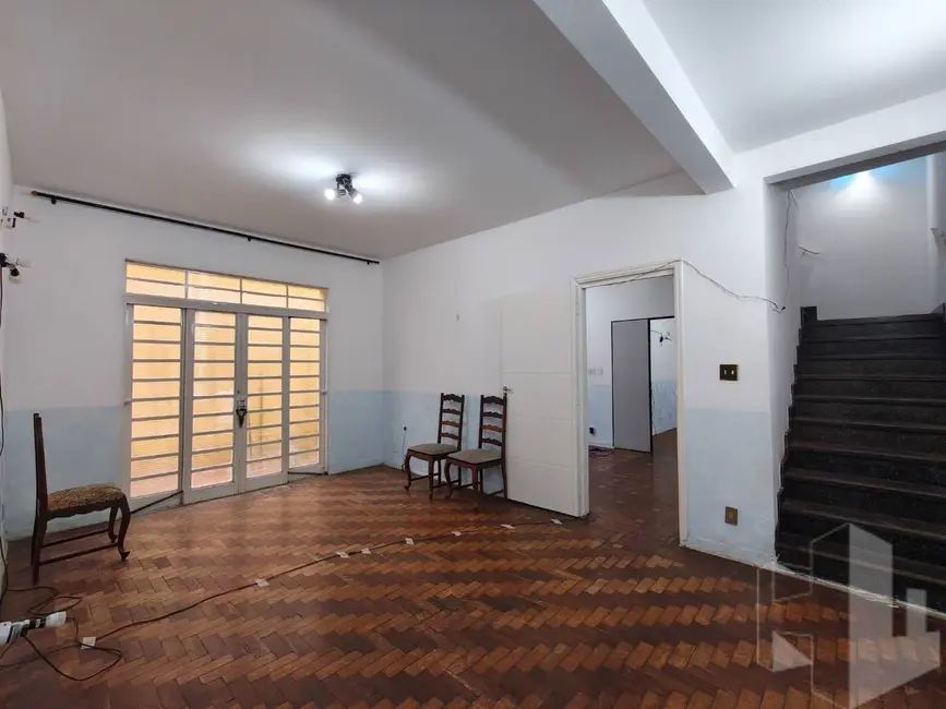 Casa com 3 quartos para alugar, 380m2 em Centro, Jau - SP - imagem 1 Foto 1 de Casa com 3 quartos para alugar, 380m2 em Centro, Jau - SP