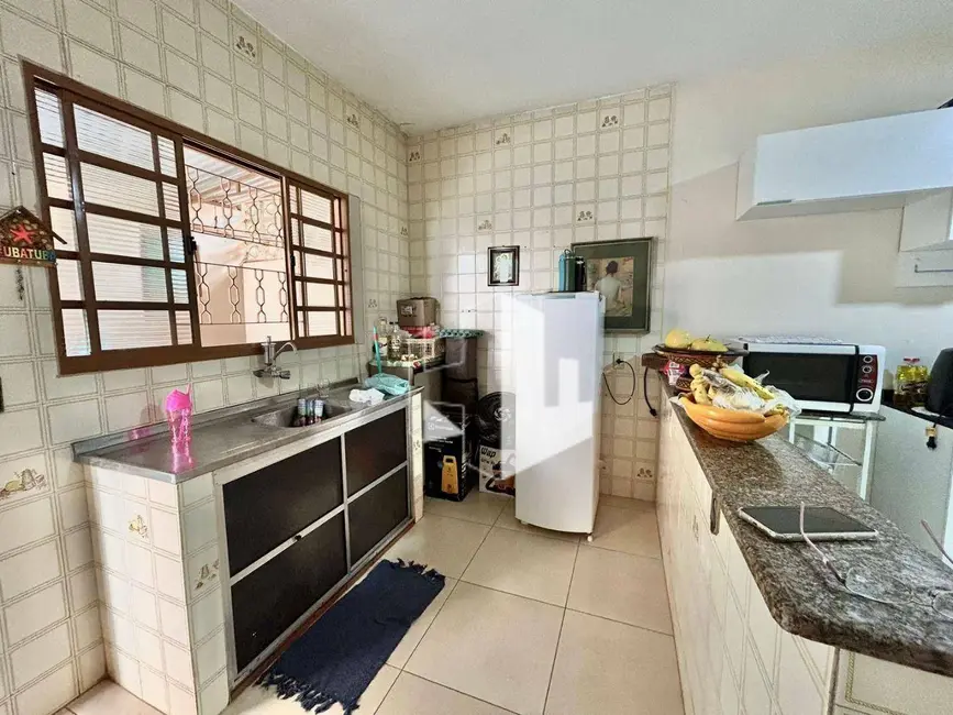 Foto 6 de Casa com 4 quartos à venda, 250m2 em Jardim Santa Helena, Jau - SP