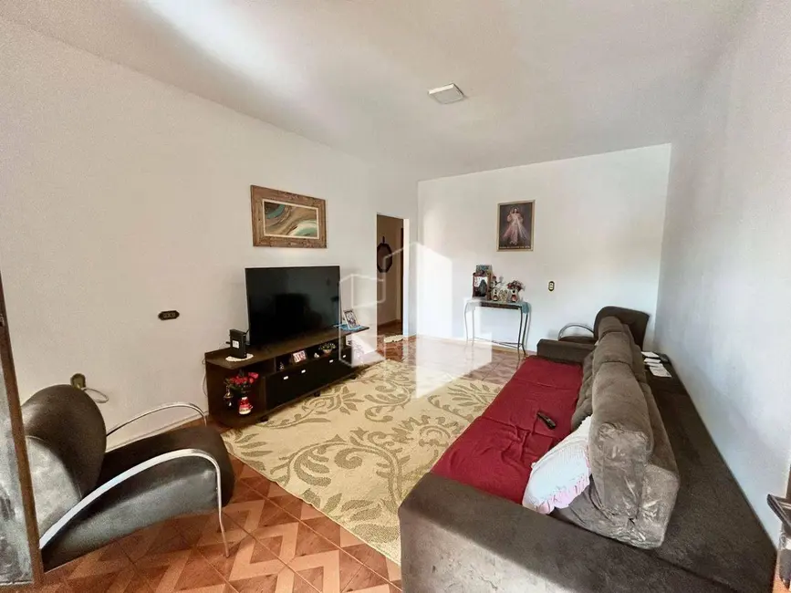 Foto 1 de Casa com 4 quartos à venda, 250m2 em Jardim Santa Helena, Jau - SP