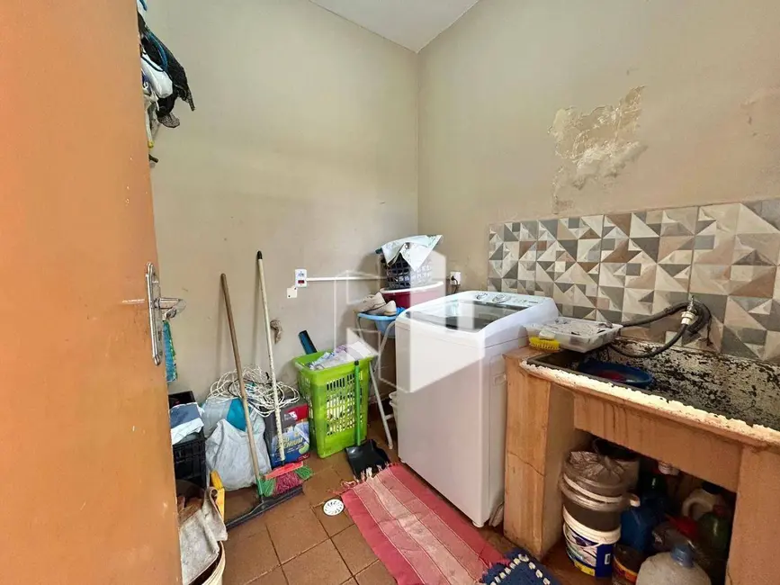 Foto 8 de Casa com 4 quartos à venda, 250m2 em Jardim Santa Helena, Jau - SP