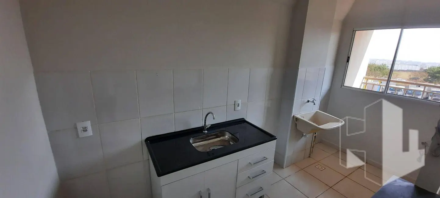 Foto 3 de Apartamento com 2 quartos para alugar, 49m2 em Distrito Industrial, Jau - SP