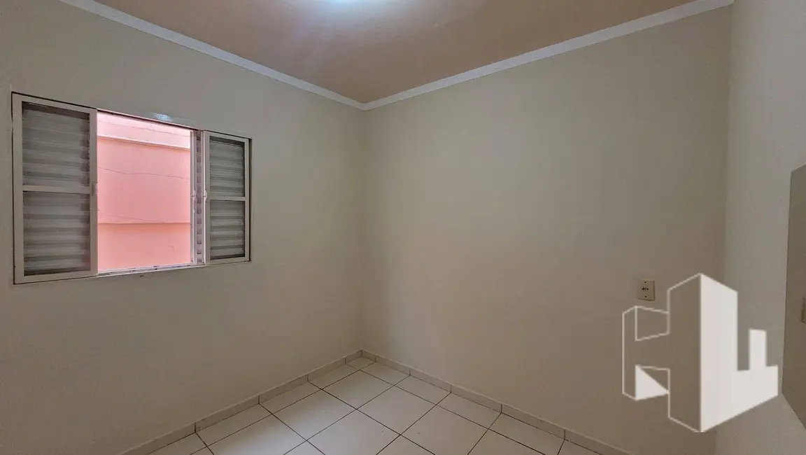 Casa com 3 quartos para alugar, 125m2 em Jardim Vila Maria, Jau - SP - imagem 4 Foto 4 de Casa com 3 quartos para alugar, 125m2 em Jardim Vila Maria, Jau - SP