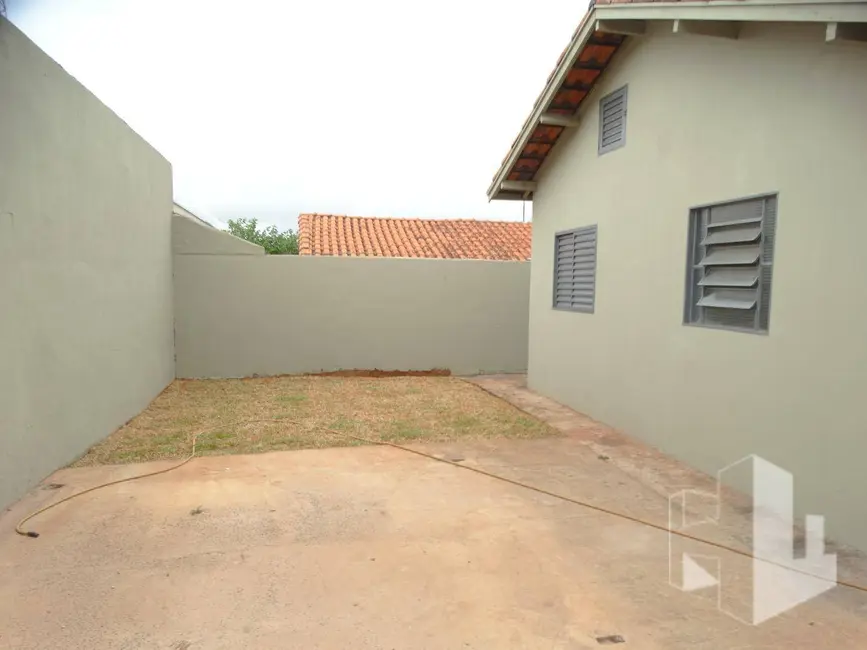 Foto 1 de Casa com 2 quartos à venda, 200m2 em Jardim Itatiaia, Jau - SP