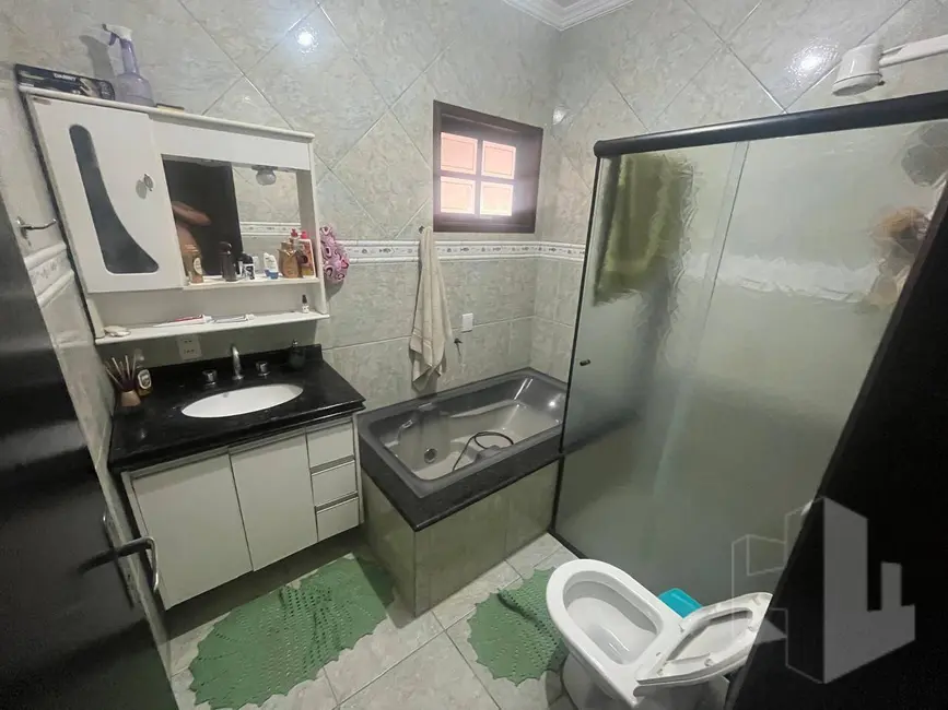 Foto 9 de Casa com 2 quartos à venda, 250m2 em Jardim Parati, Jau - SP