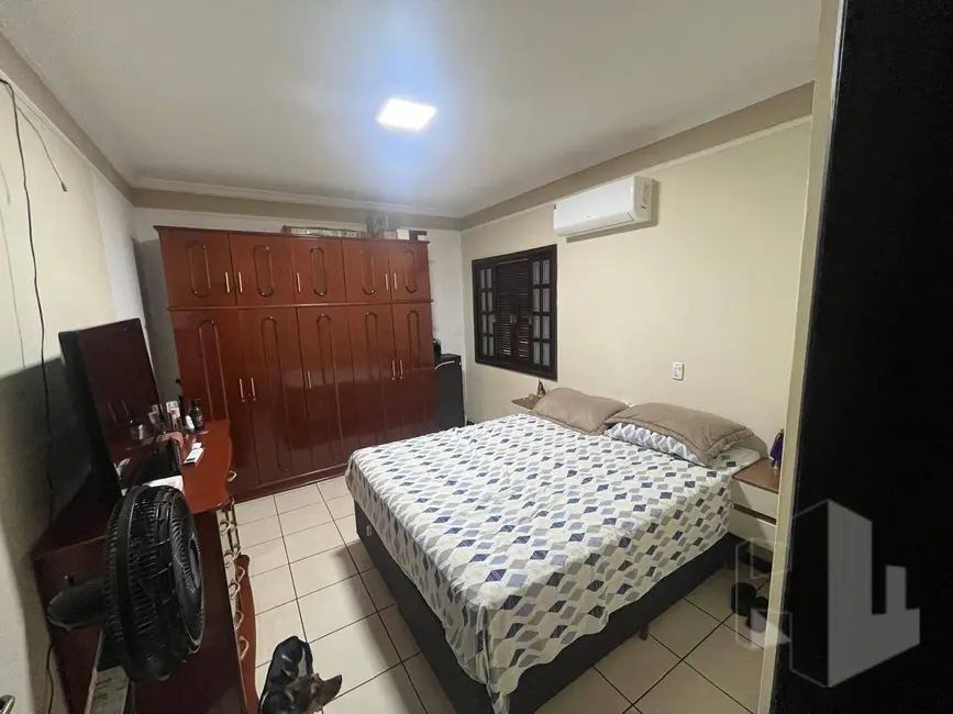 Foto 5 de Casa com 2 quartos à venda, 250m2 em Jardim Parati, Jau - SP