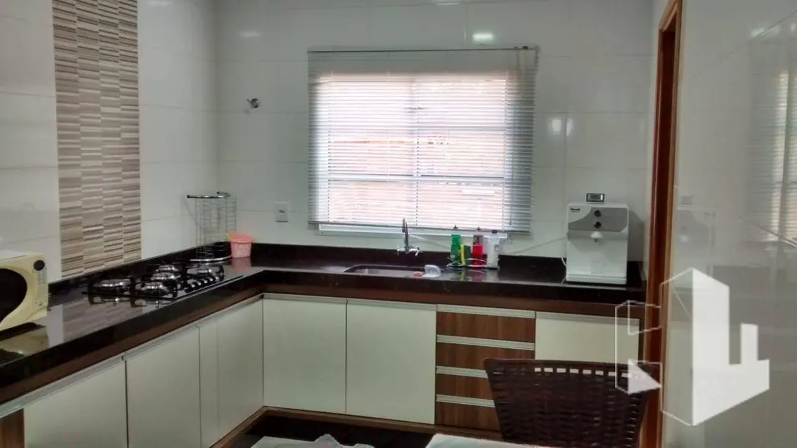 Foto 2 de Casa com 3 quartos à venda, 180m2 em Jardim Bela Vista, Jau - SP