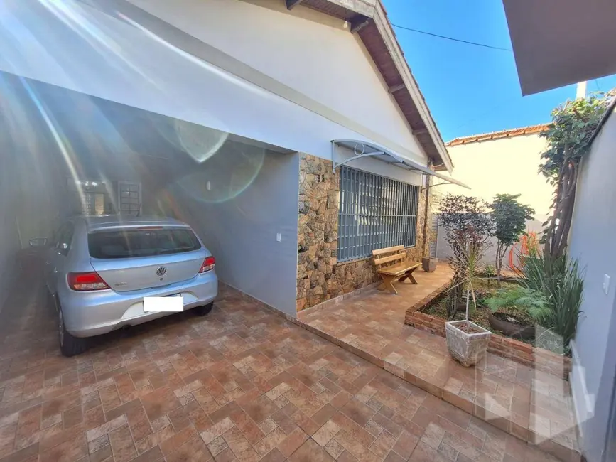 Foto 1 de Casa com 3 quartos à venda, 330m2 em Vila Nassif Name, Jau - SP