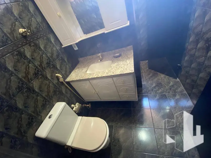 Foto 8 de Casa com 4 quartos para alugar, 250m2 em Chácara Braz Miraglia, Jau - SP