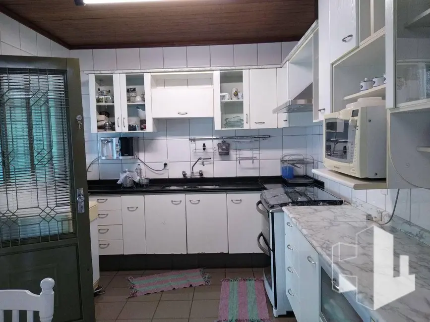 Foto 7 de Casa com 3 quartos à venda, 250m2 em Jardim Ferreira Dias, Jau - SP