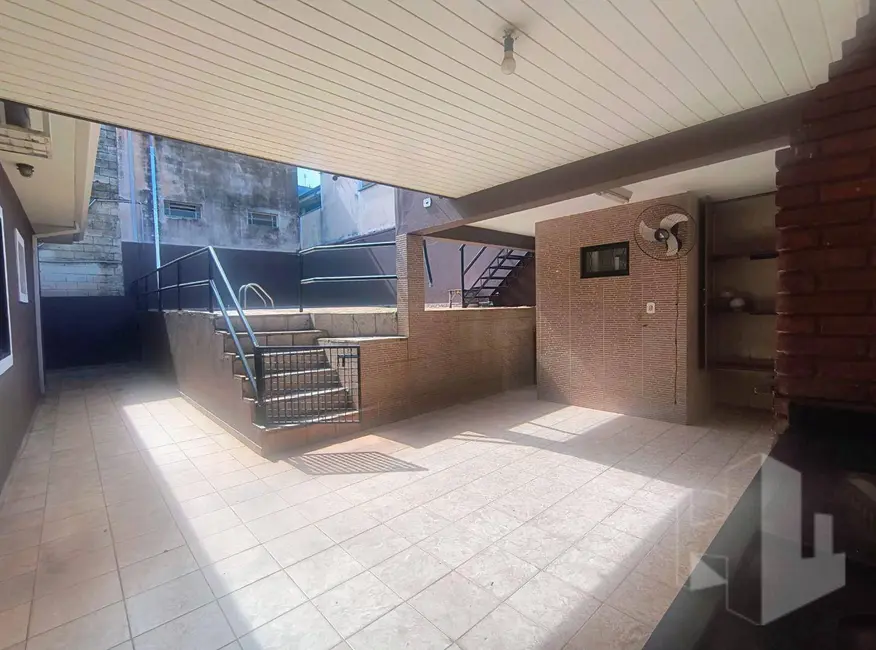 Foto 5 de Casa com 3 quartos para alugar, 180m2 em Jardim Carolina, Jau - SP