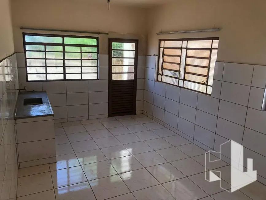 Foto 1 de Casa com 3 quartos para alugar, 180m2 em Santo Antônio, Jau - SP