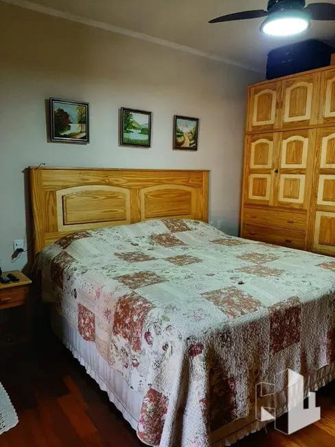 Foto 8 de Casa com 2 quartos à venda, 250m2 em Jardim Itamarati, Jau - SP