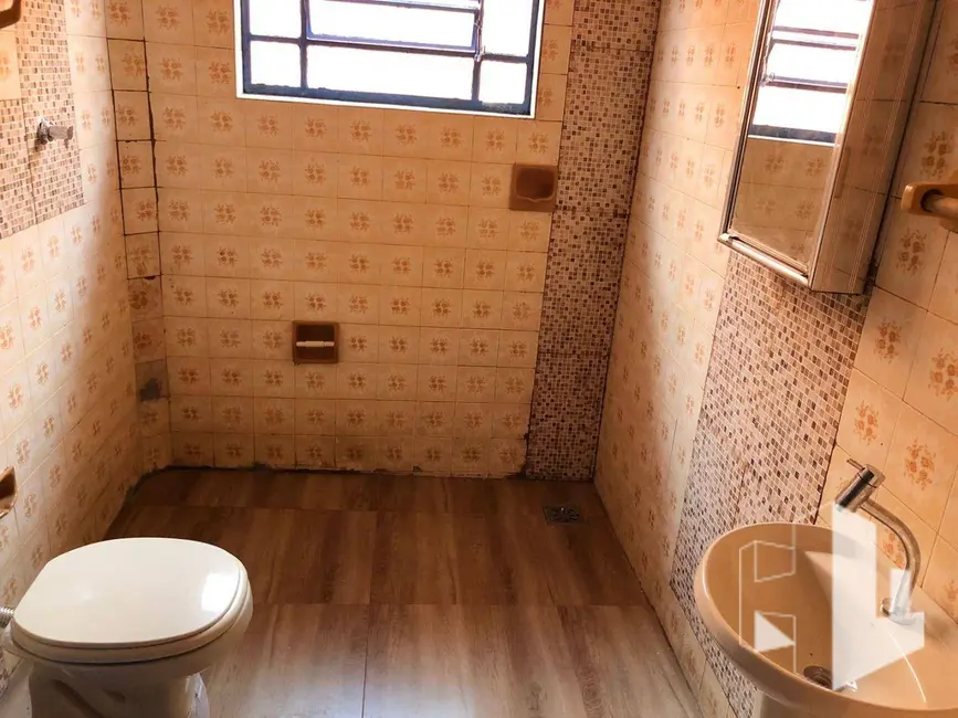 Foto 7 de Casa com 2 quartos para alugar, 180m2 em Vila Industrial, Jau - SP