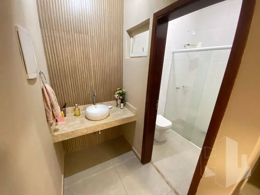 Foto 7 de Casa com 3 quartos à venda, 300m2 em Jardim Parati, Jau - SP