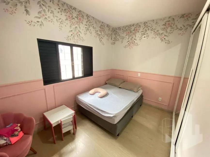 Foto 6 de Casa com 3 quartos à venda, 300m2 em Jardim Parati, Jau - SP