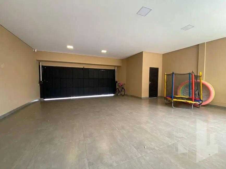 Foto 2 de Casa com 3 quartos à venda, 300m2 em Jardim Parati, Jau - SP