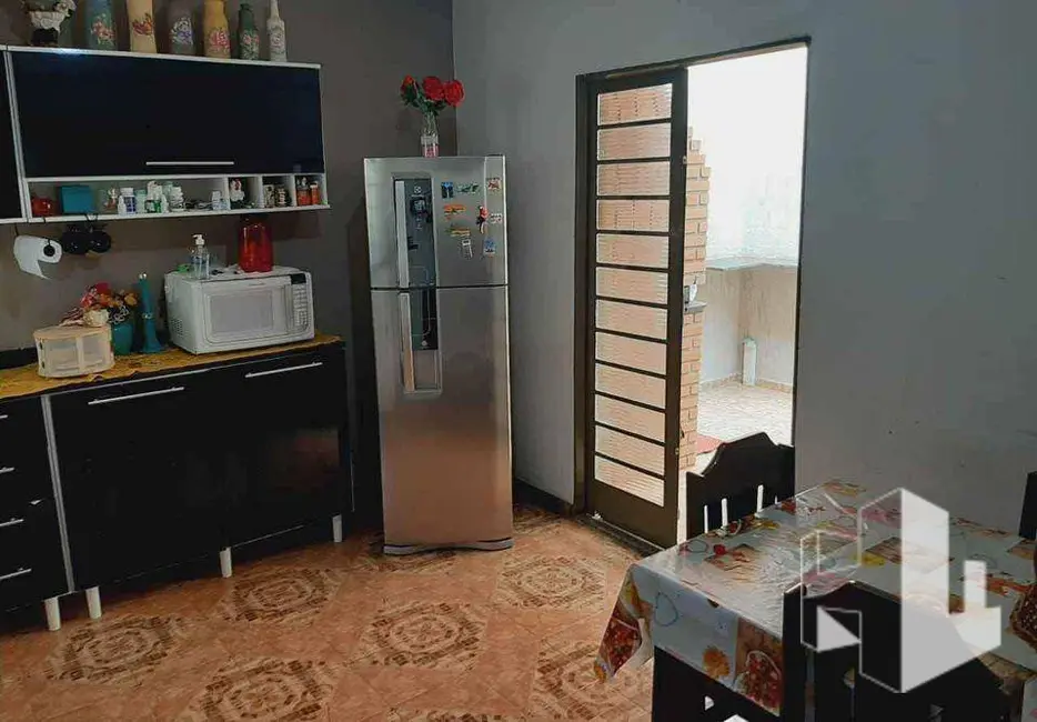 Foto 2 de Casa com 3 quartos à venda, 200m2 em Jardim Olímpia, Jau - SP