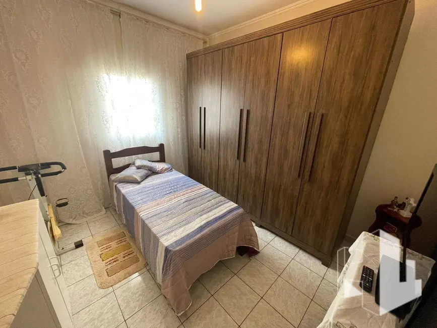 Foto 6 de Casa com 3 quartos à venda, 175m2 em Jardim Olímpia, Jau - SP