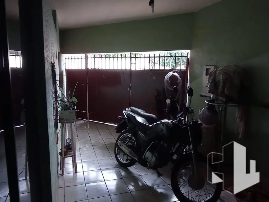 Foto 7 de Casa com 4 quartos à venda, 245m2 em Jardim Regina, Jau - SP