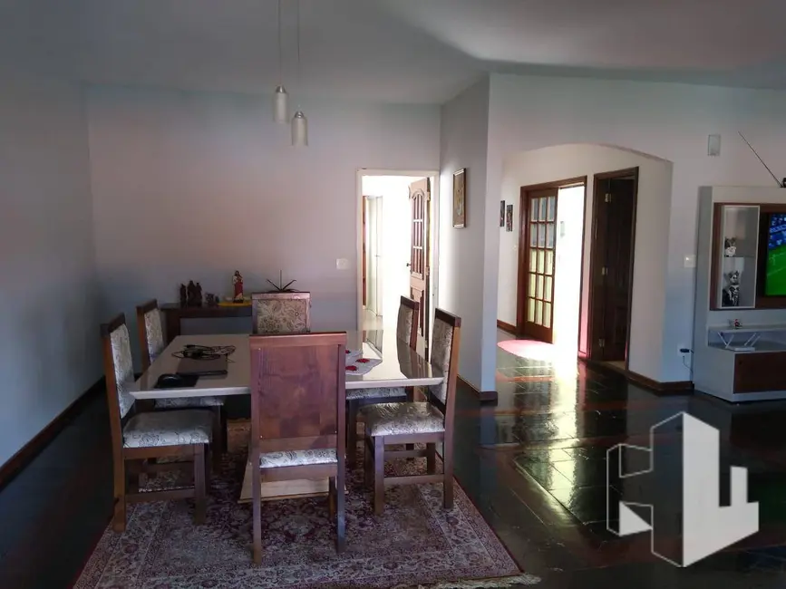 Foto 4 de Casa com 4 quartos à venda, 390m2 em Chácara Peccioli, Jau - SP