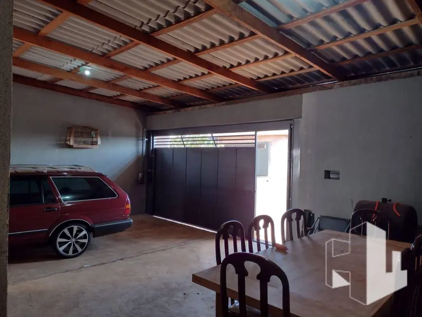 Foto 1 de Casa de Condomínio com 2 quartos à venda, 180m2 em Jardim Juliana, Jau - SP