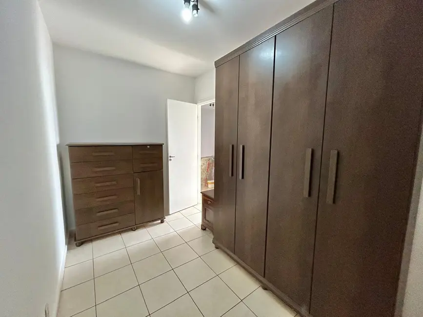 Foto 3 de Apartamento com 2 quartos para alugar, 52m2 em Conjunto Habitacional dos Comerciários I, Jau - SP