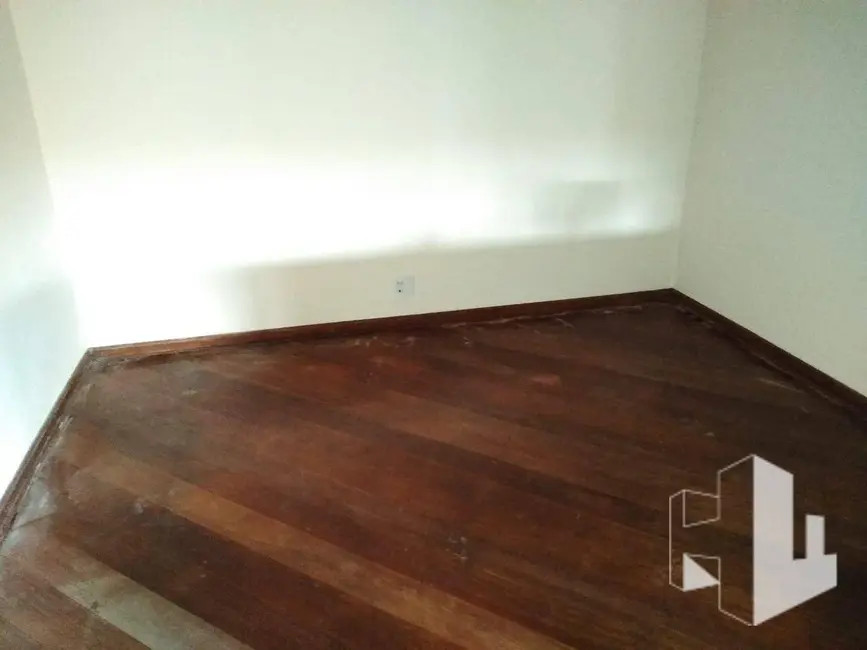 Foto 8 de Casa com 4 quartos à venda, 631m2 em Vila Brasil, Jau - SP