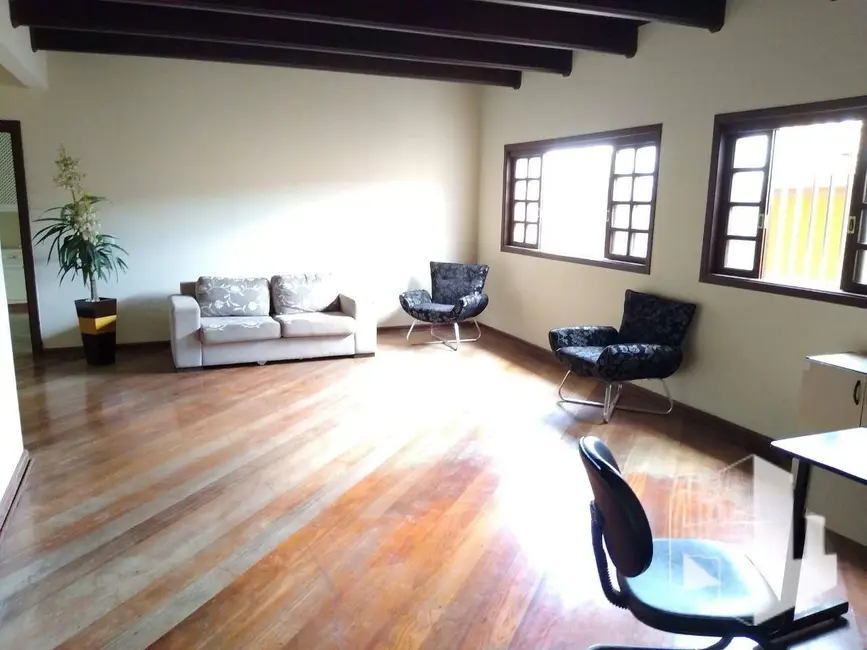Foto 4 de Casa com 4 quartos à venda, 631m2 em Vila Brasil, Jau - SP