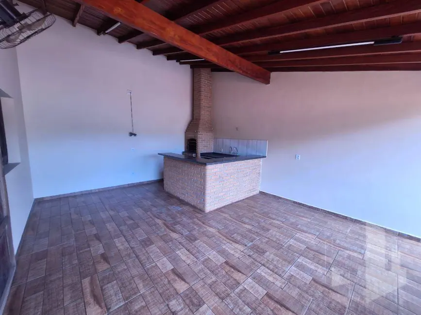 Foto 2 de Casa com 3 quartos à venda, 175m2 em Jardim Santa Helena, Jau - SP