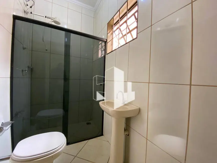 Casa com 2 quartos à venda, 140m2 em Jardim Cila de Lúcio Bauab, Jau - SP - imagem 3 Foto 3 de Casa com 2 quartos à venda, 140m2 em Jardim Cila de Lúcio Bauab, Jau - SP