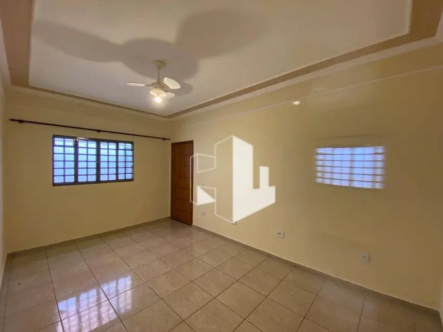 Foto 2 de Casa com 2 quartos à venda, 140m2 em Jardim Cila de Lúcio Bauab, Jau - SP