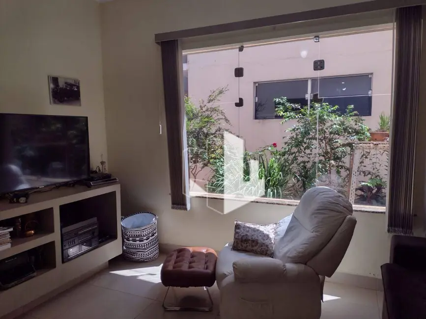 Foto 5 de Casa com 6 quartos à venda, 792m2 em Jardim Maria Luiza I, Jau - SP