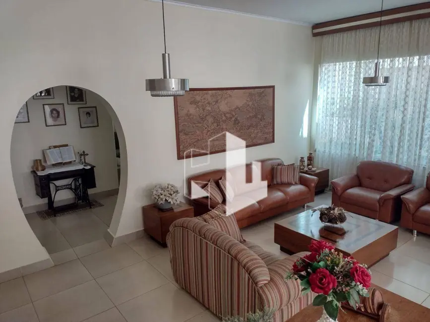 Foto 4 de Casa com 6 quartos à venda, 792m2 em Jardim Maria Luiza I, Jau - SP