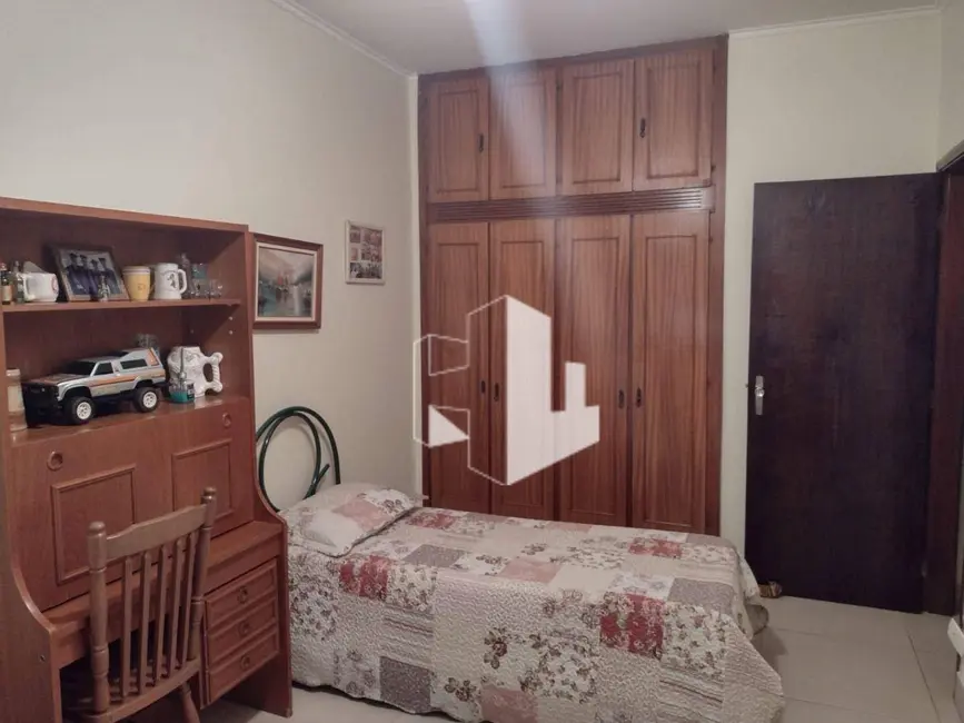 Foto 9 de Casa com 6 quartos à venda, 792m2 em Jardim Maria Luiza I, Jau - SP