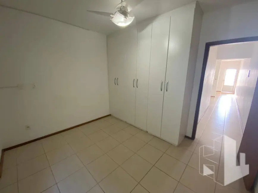 Foto 5 de Kitnet com 1 quarto para alugar, 30m2 em Jardim Ferreira Dias, Jau - SP