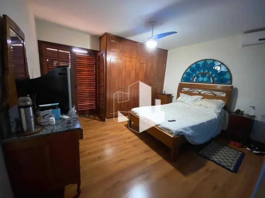 Casa com 4 quartos à venda, 660m2 em Jardim Maria Luiza II, Jau - SP - imagem 6 Foto 6 de Casa com 4 quartos à venda, 660m2 em Jardim Maria Luiza II, Jau - SP