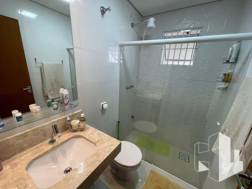 Foto 8 de Casa com 2 quartos à venda, 162m2 em Jardim América, Jau - SP