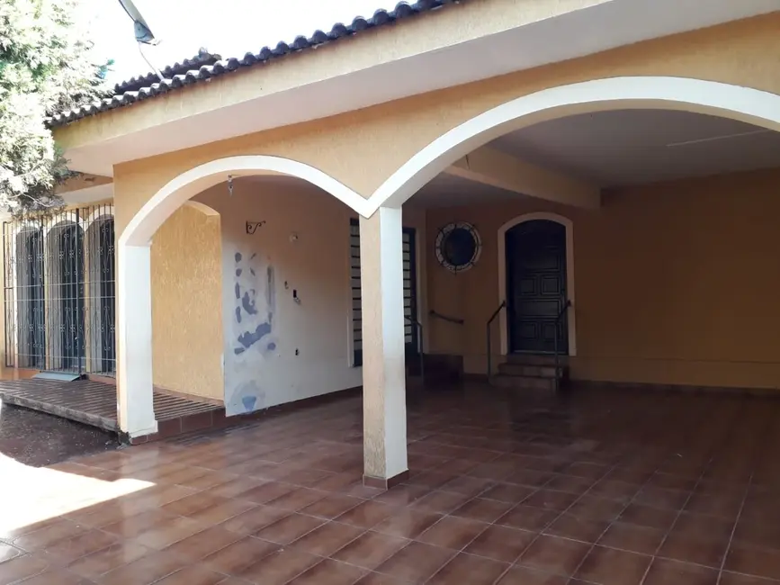 Foto 2 de Casa com 4 quartos à venda, 1250m2 em Vila Brasil, Jau - SP
