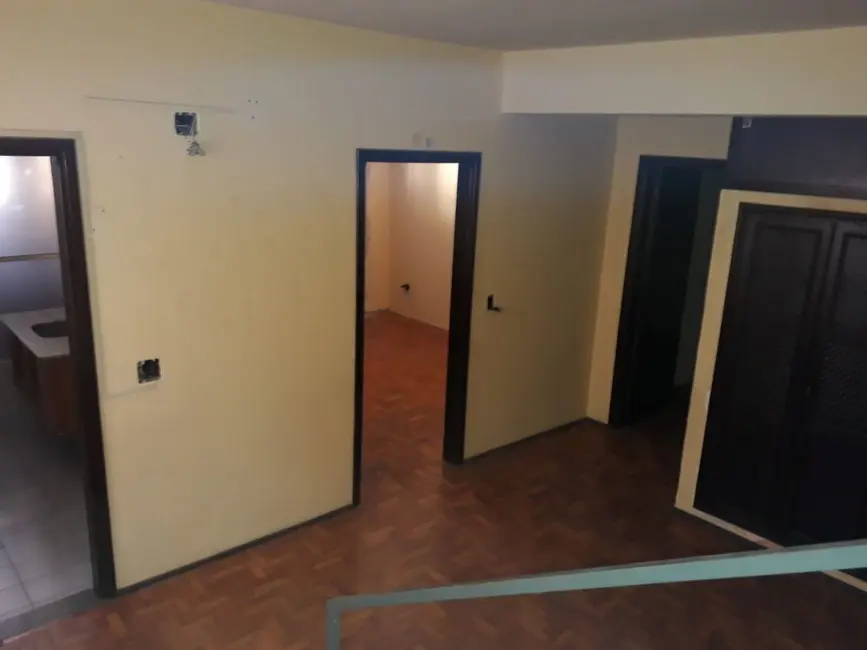 Foto 6 de Casa com 4 quartos à venda, 1250m2 em Vila Brasil, Jau - SP