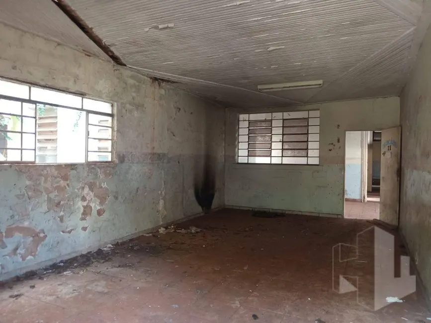 Foto 8 de Casa com 3 quartos à venda, 990m2 em Centro, Jau - SP