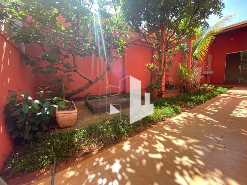 Foto 5 de Casa com 4 quartos à venda, 300m2 em Jardim Alvorada II, Jau - SP