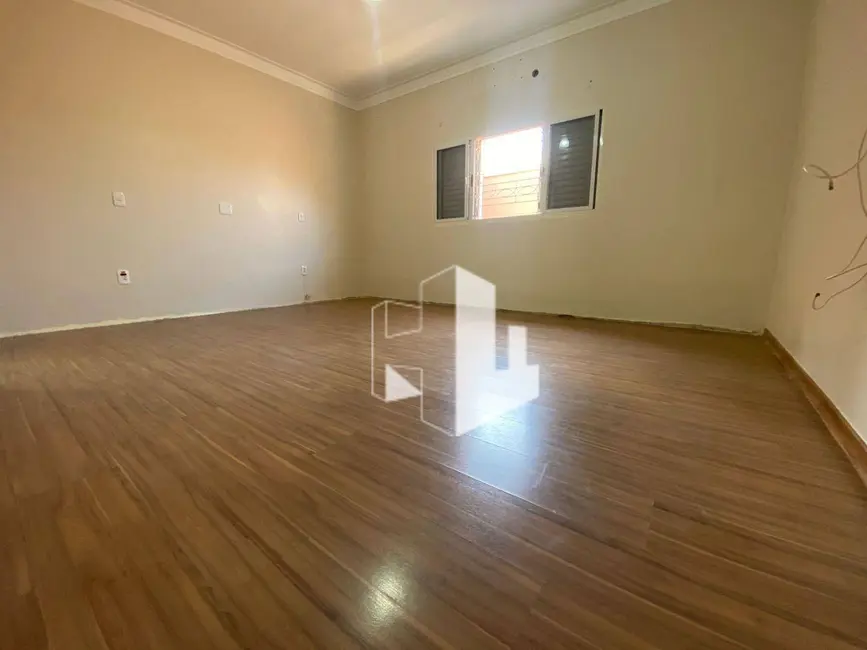 Foto 8 de Casa com 4 quartos à venda, 300m2 em Jardim Alvorada II, Jau - SP