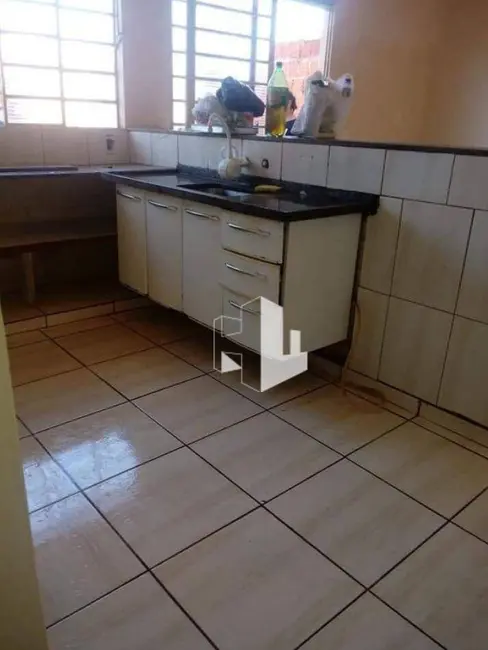 Foto 9 de Casa com 2 quartos à venda, 600m2 em Jardim Parati, Jau - SP